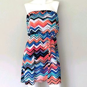 Lipstick Strapless Multicolor Dress. Size S/M